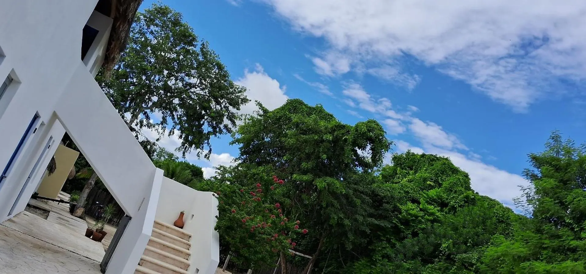 Posada Mykonos Bacalar 2*,